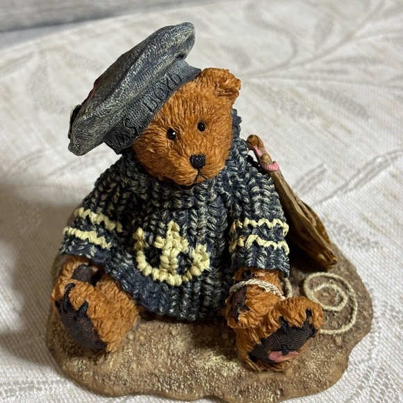 Boyd's Bears & Friends 1995 "Christian By The Sea" (28E/899). Bearstone #2012 - Picture 1 of 8